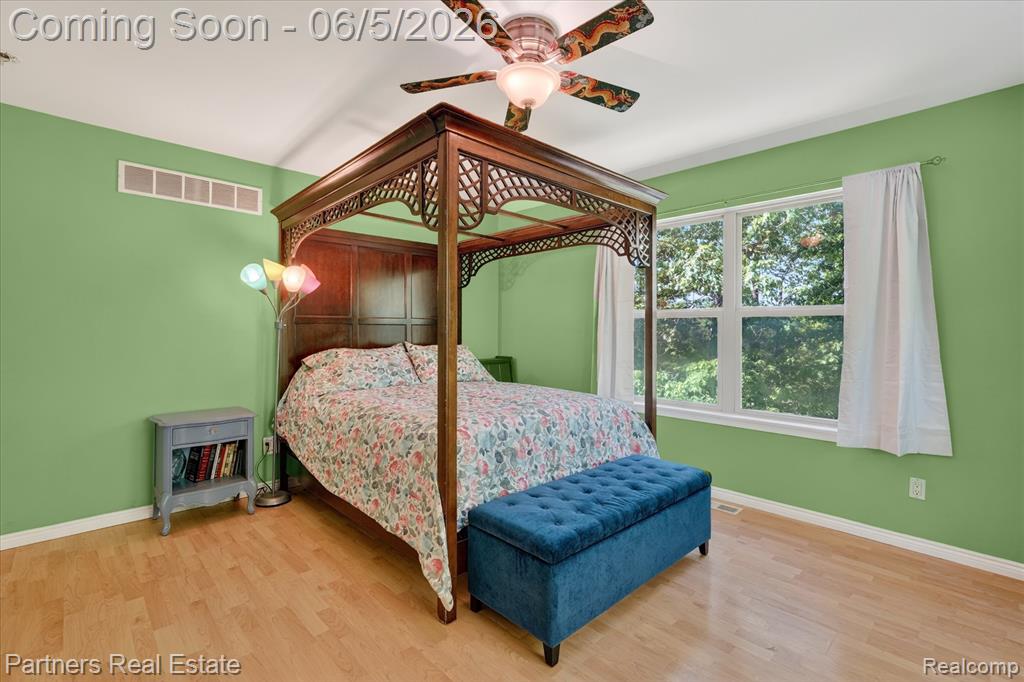 4053 Rolling Acres Drive, Hartland, MI 48353 — Photo 44