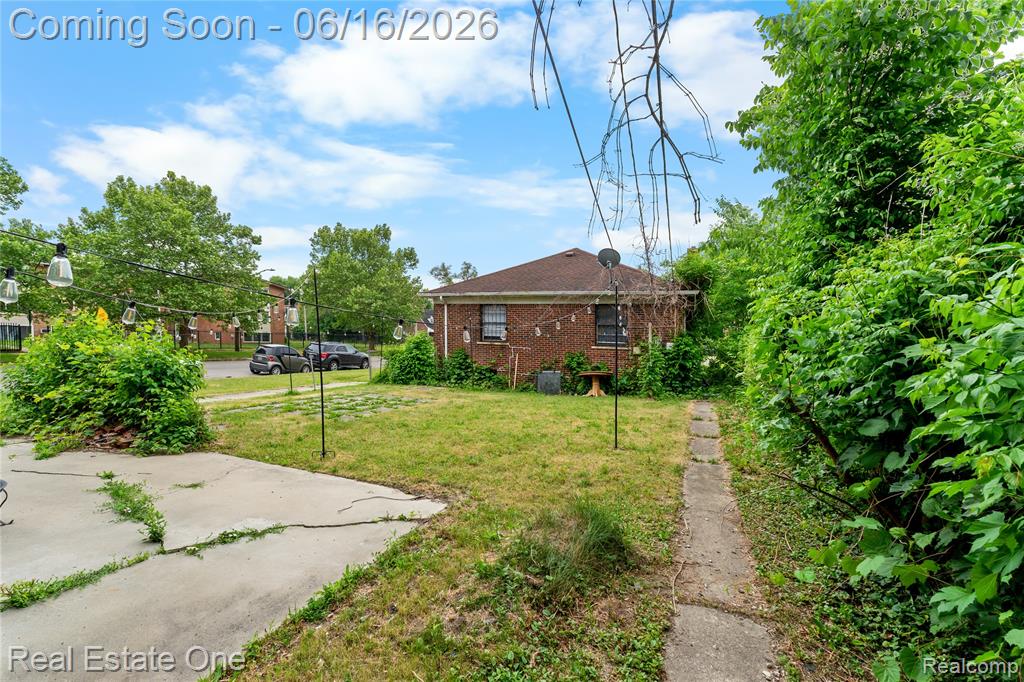 5200 Chalmers Street, Detroit, MI 48213 — Photo 19