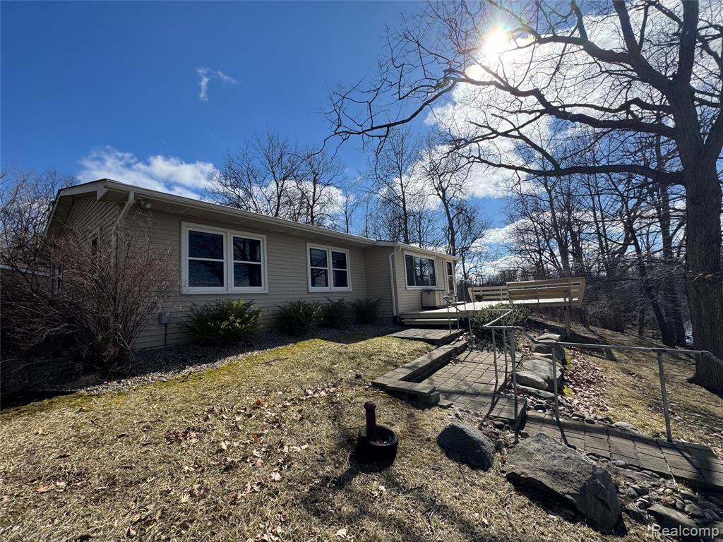 4028 Loon Lake Court, Linden, MI 48451 — Photo 16
