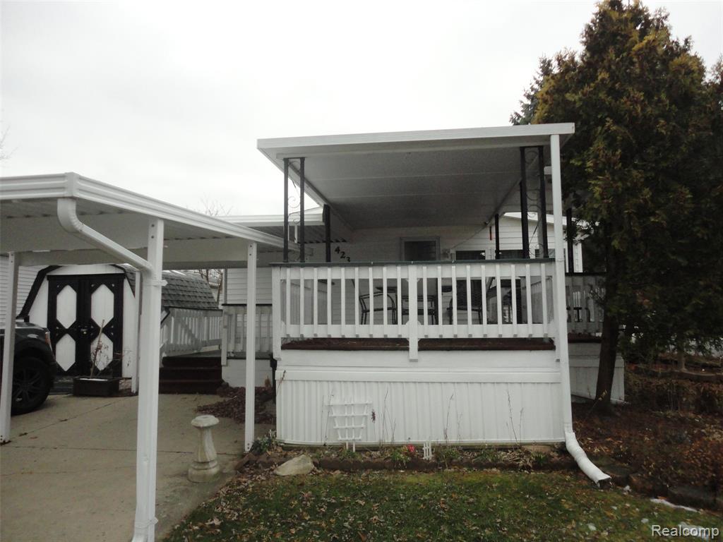 423 Glasgow, Temperance, MI 48182 — Photo 2