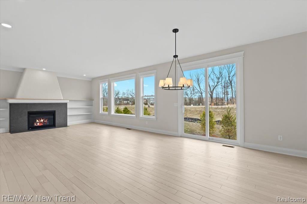 209 MOUNTAIN VIEW LANE, Milford, MI 48381 — Photo 12