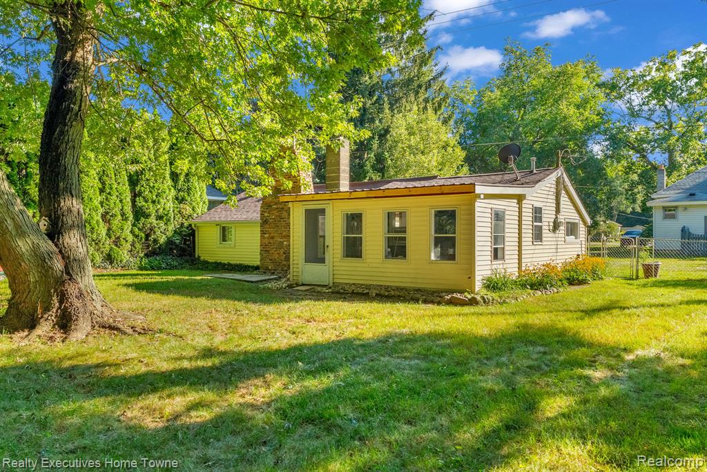 4188 Pine Grove Avenue, Fort Gratiot, MI 48059 — Photo 21