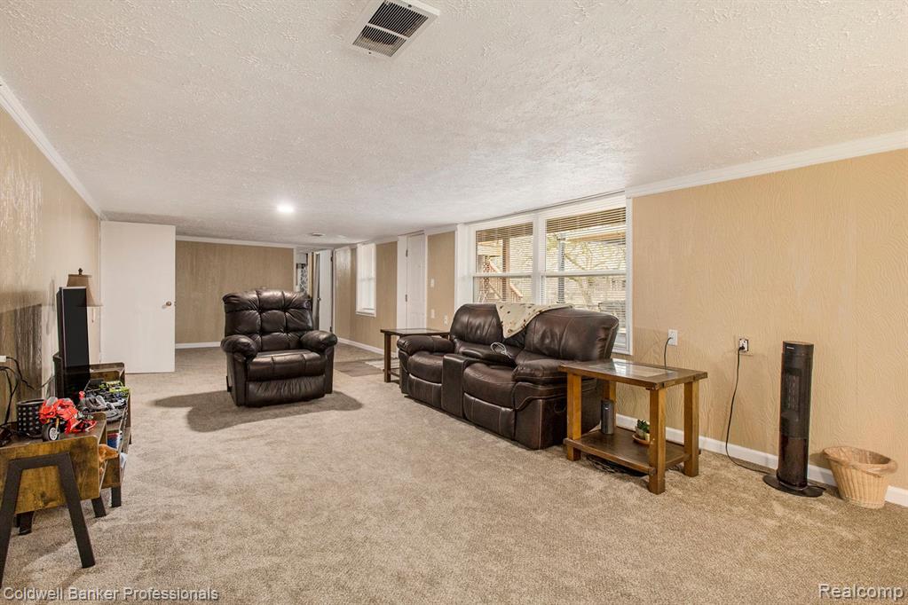 4473 CEDARDALE Lane, Flushing, MI 48433 — Photo 21