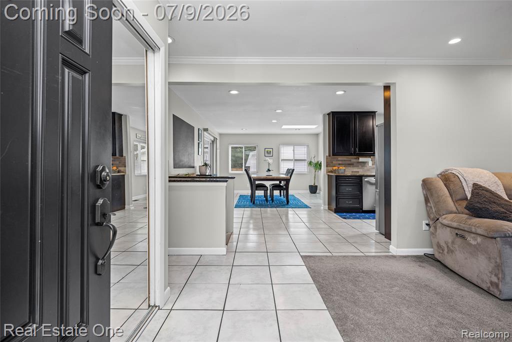 42118 Villanova Drive, Sterling Heights, MI 48313 — Photo 11