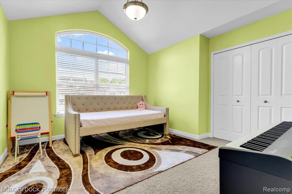 27023 Ladbroke Street, Novi, MI — Photo 30