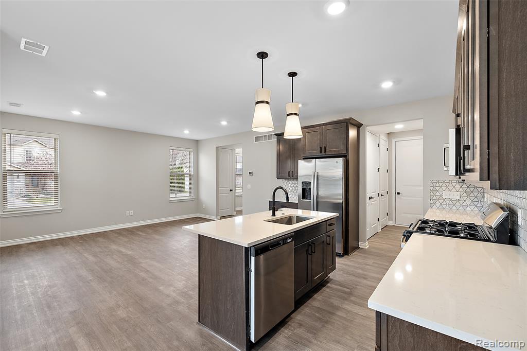 11374 Langfeld Spur, Brighton, MI, 48116