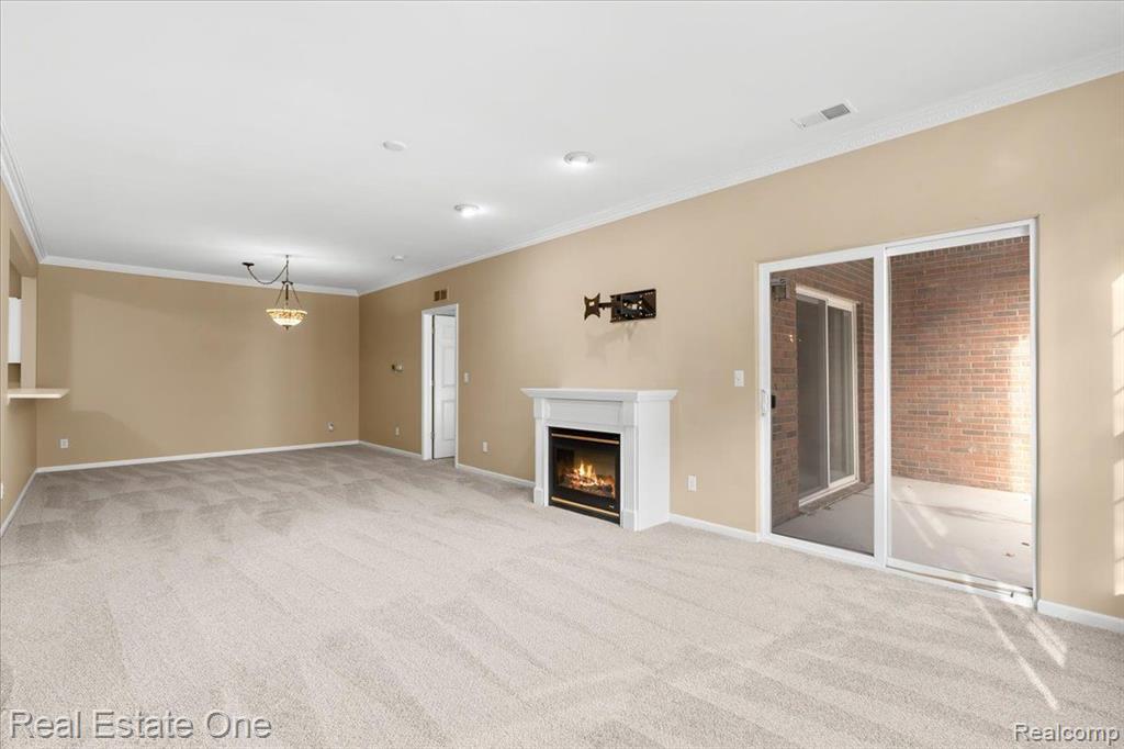 1818 Flagstone Circle, 34, Rochester, MI 48307 — Photo 8