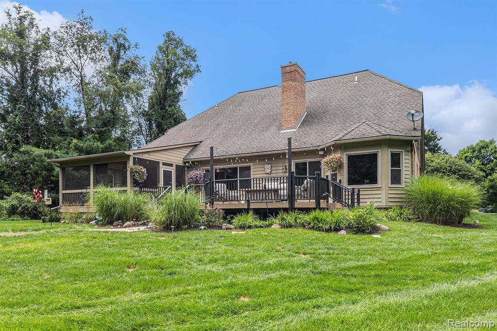 5895 Meadows Drive, Clarkston, MI 48348 — Photo 45