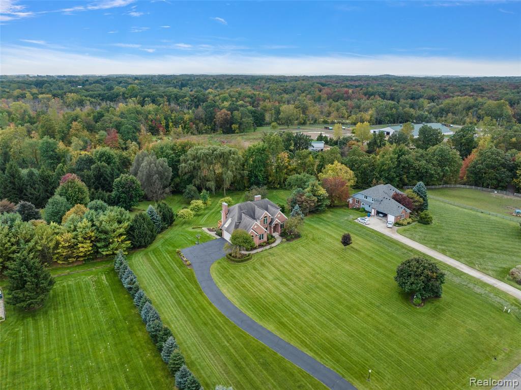 190 Sequoia Lane, Leonard, MI 48367 — Photo 63