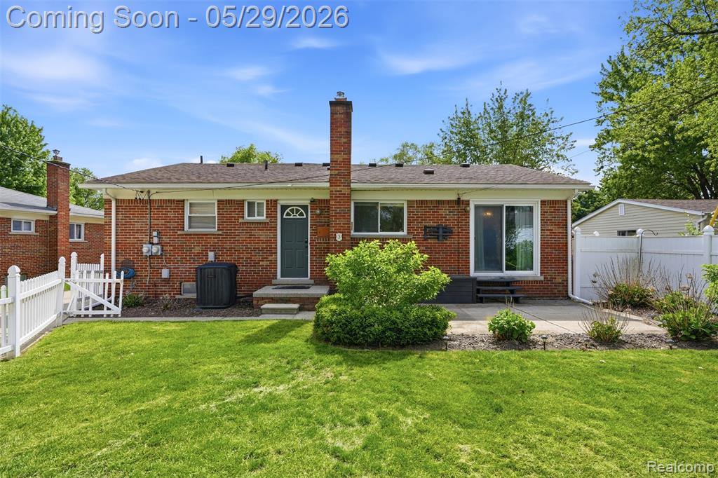 14338 Shadywood Drive, Plymouth, MI 48170 — Photo 27