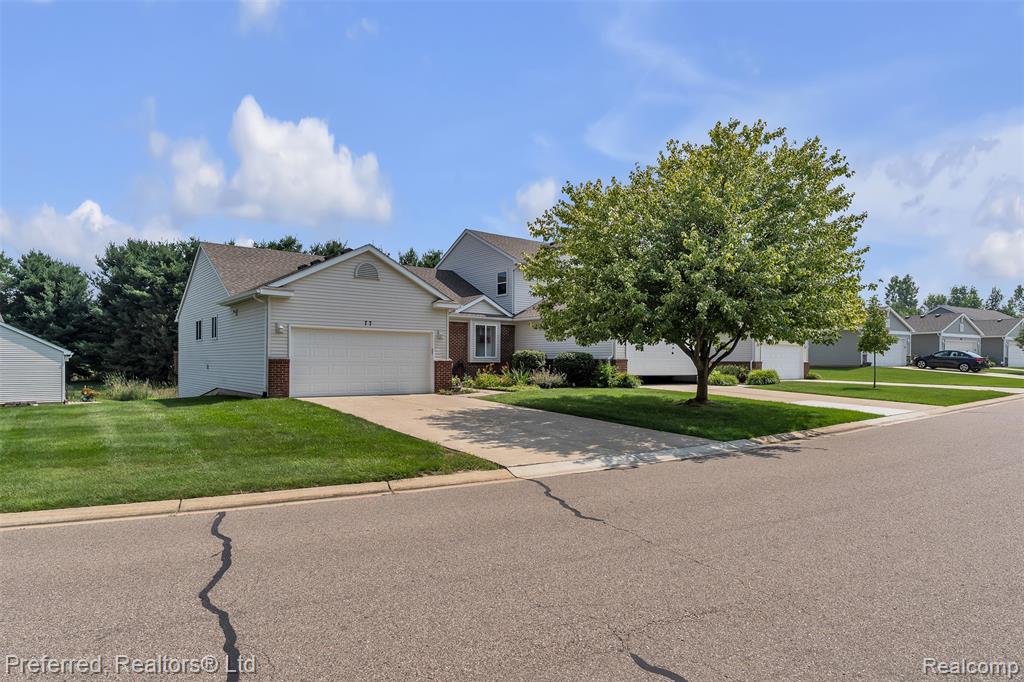 77 Sedum, Howell, MI 48843 — Photo 52