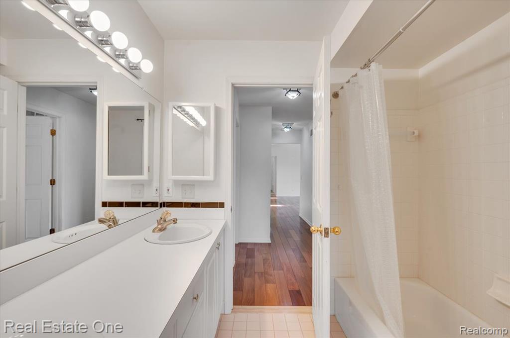 751 Bristol Lane, Clarkston, MI 48348 — Photo 27
