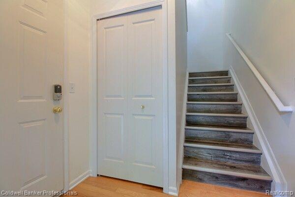 3910 NORWICH Drive, Canton, MI 48188 — Photo 4