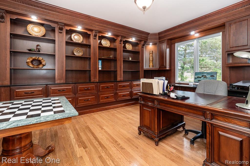 2483 Spyglass Drive, Oakland, MI — Photo 14