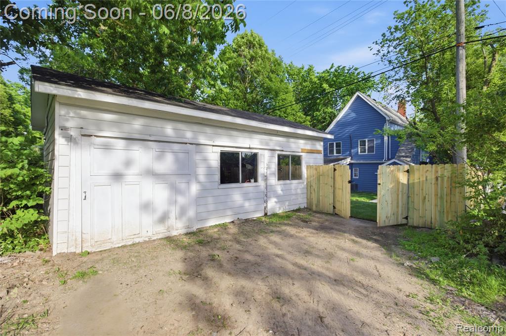213 MAPLE Street, Ypsilanti, MI 48198 — Photo 10
