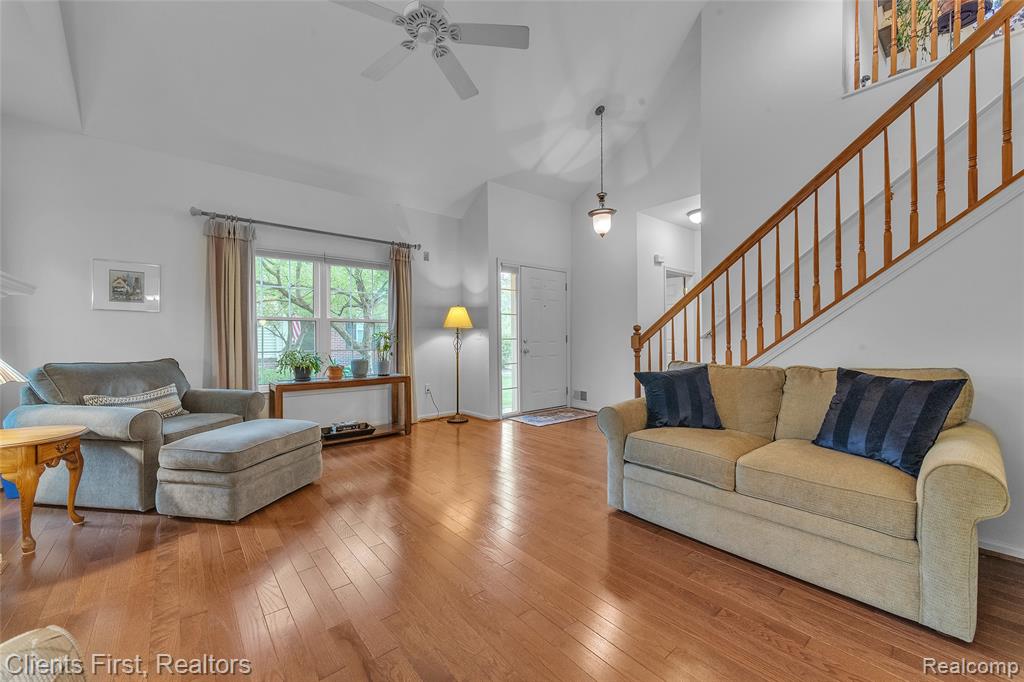 530 CONCORD Drive, Canton, MI 48188 — Photo 8
