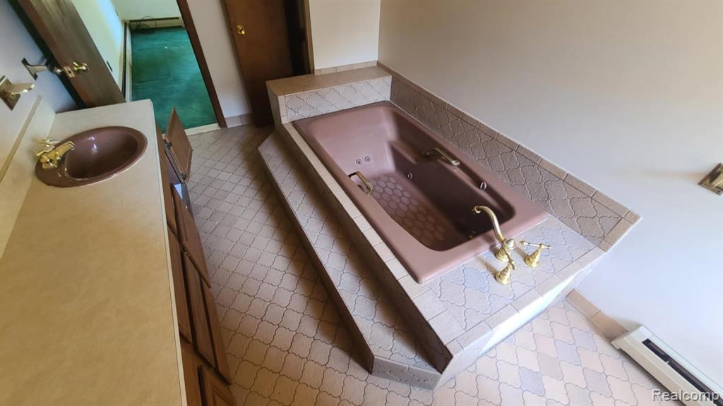 20688 Woodland Street, Harper Woods, MI 48225 — Photo 21