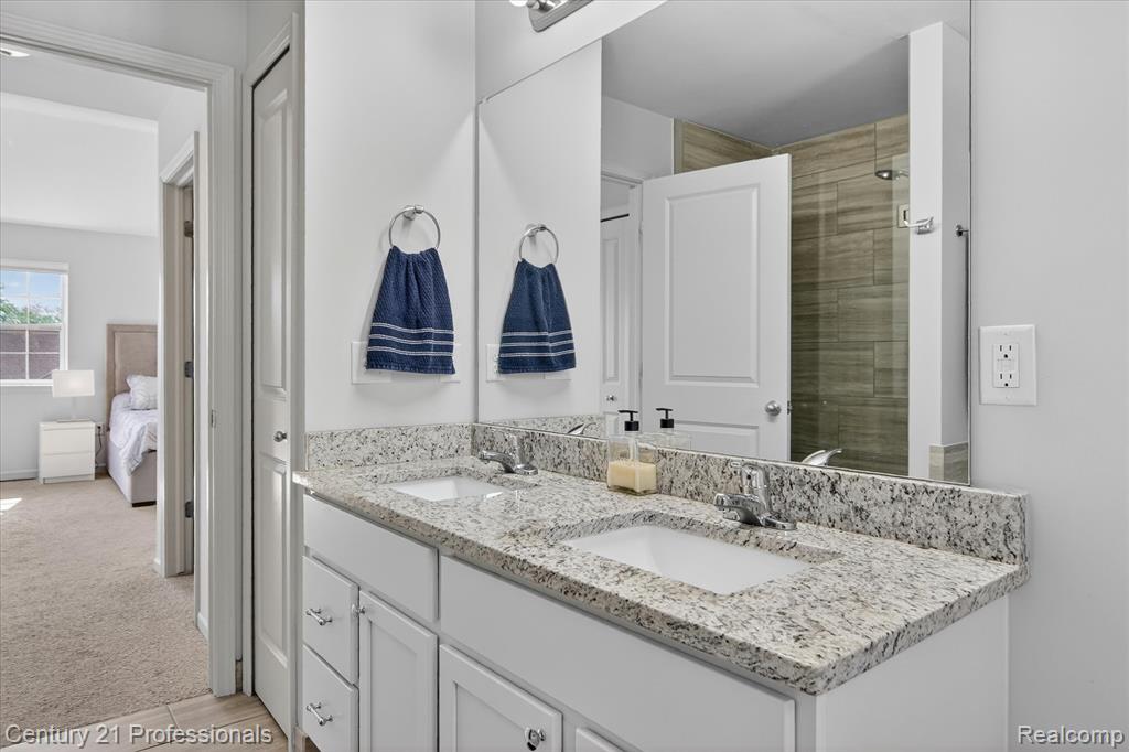 8871 Dover Court, Livonia, MI 48150 — Photo 21