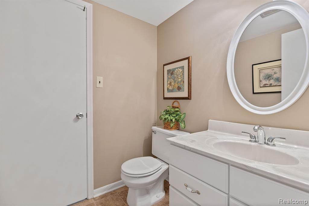 42126 BAINTREE Circle, Northville, MI 48168 — Photo 31