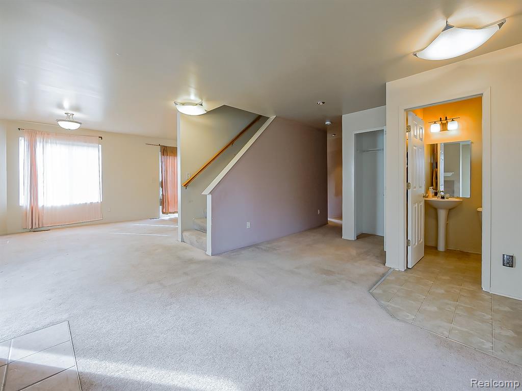 729 W Margaret Lane, Pontiac, MI 48341 — Photo 4
