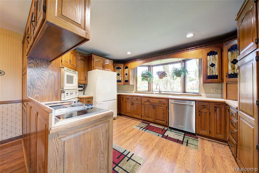 5489 Academy Street, Dearborn Heights, MI 48125 — Photo 29