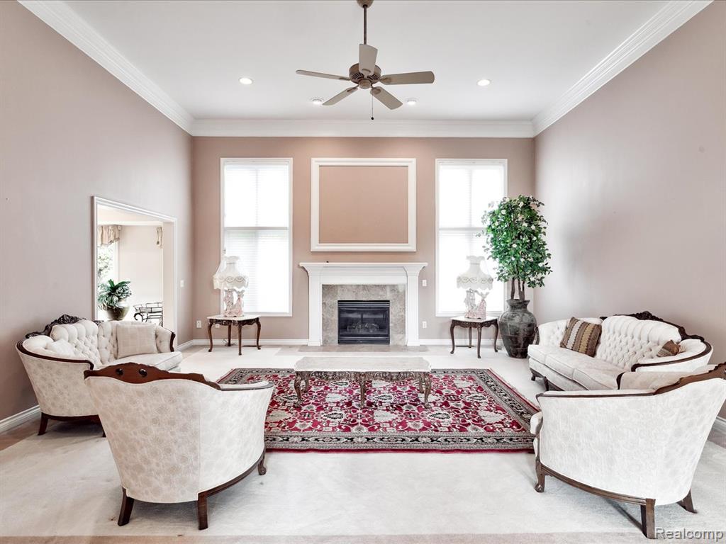 56909 Pinecone Boulevard, Shelby Twp, MI 48316 — Photo 4