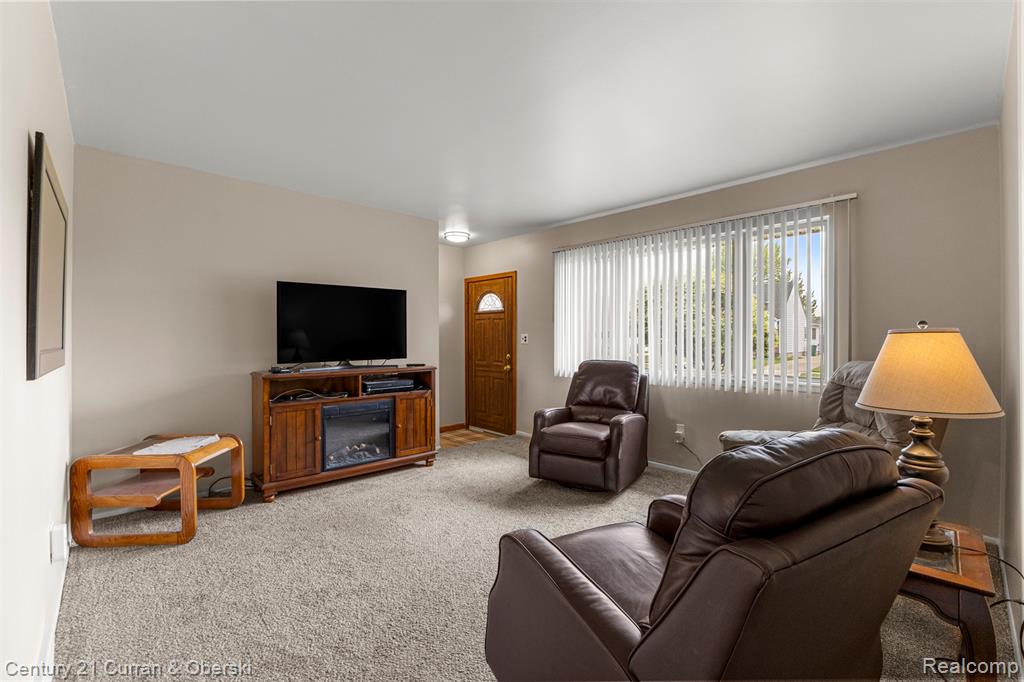 7011 Helen Street, Garden City, MI — Photo 3