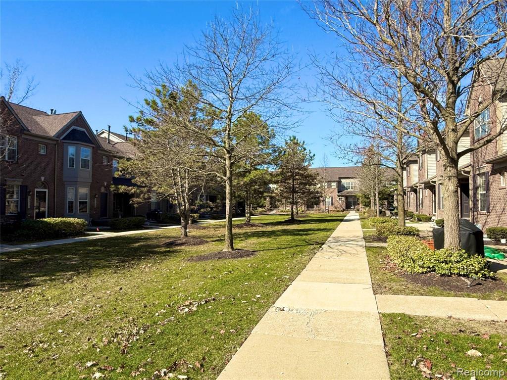 41271 N Maplewood Drive, Canton, MI 48187 — Photo 3
