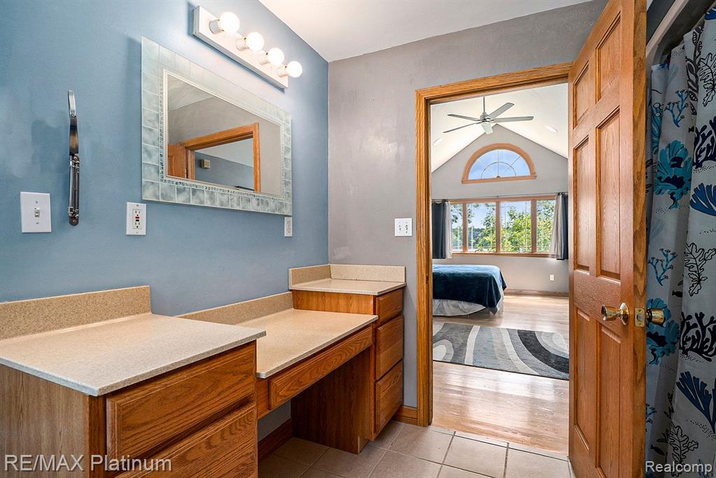 6512 BUCKSHORE Drive, Whitmore Lake, MI 48189 — Photo 21