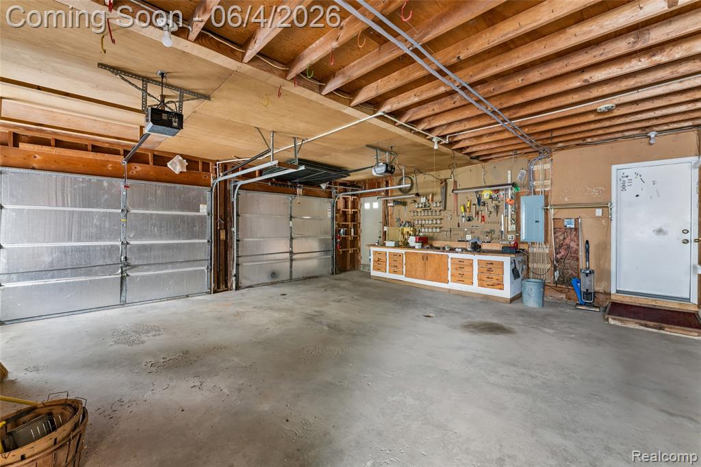 422 East Road, Holly, MI 48442 — Photo 40