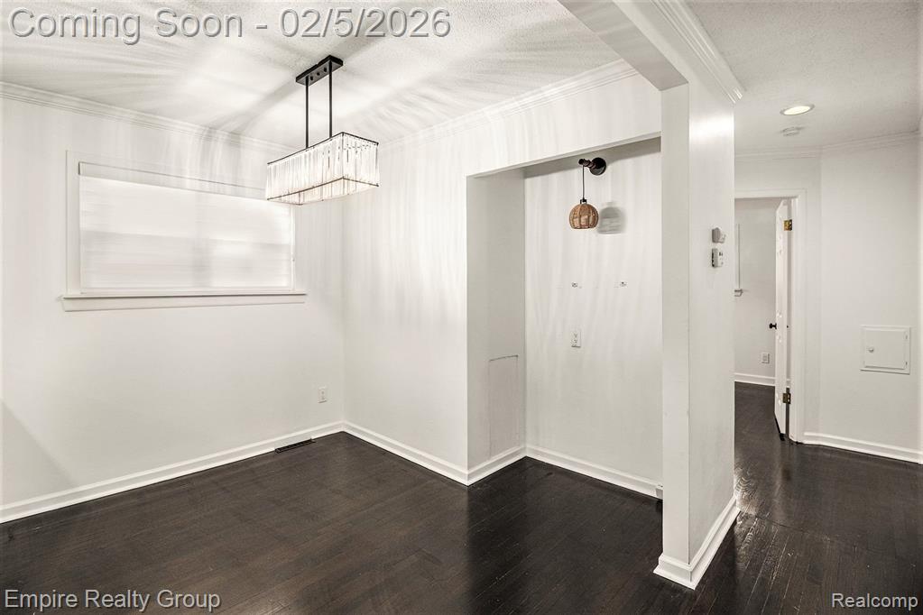 6320 Evangeline, Dearborn Heights, MI 48127 — Photo 8