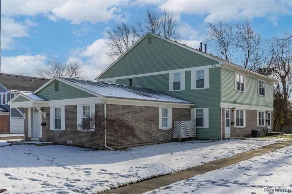 1605 WINGATE Boulevard, Ypsilanti, MI 48198 — Photo 2