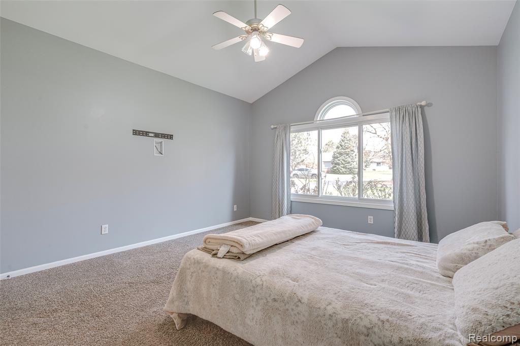 461 Alexander Drive, Commerce Twp, MI 48390 — Photo 7