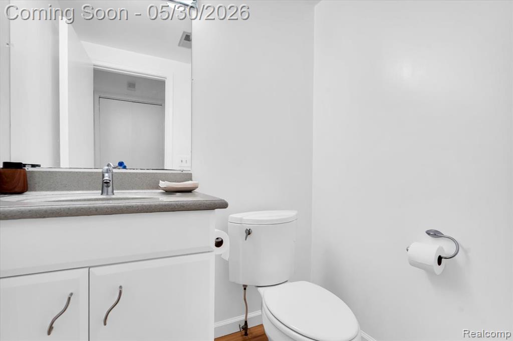 29100 Creek Bend Drive, Farmington, MI 48331 — Photo 17