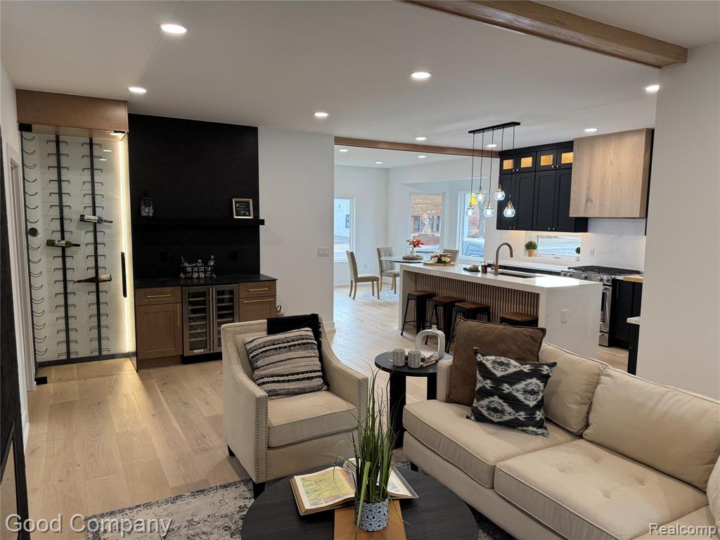 125 N Washington Ave Avenue, Royal Oak, MI, 48067