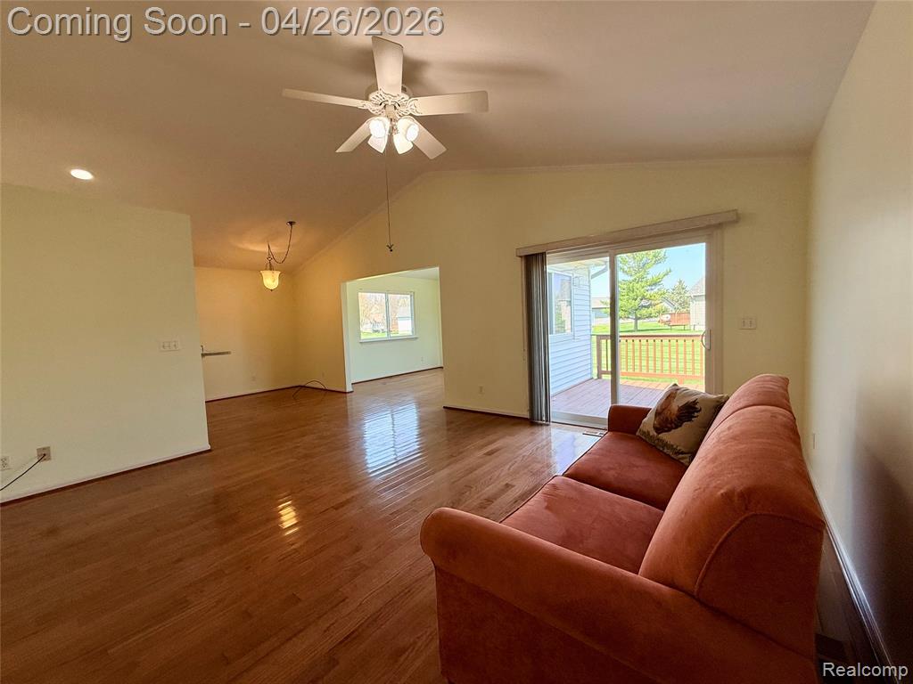 7192 Hawthorne Circle, Goodrich Vlg, MI — Photo 10