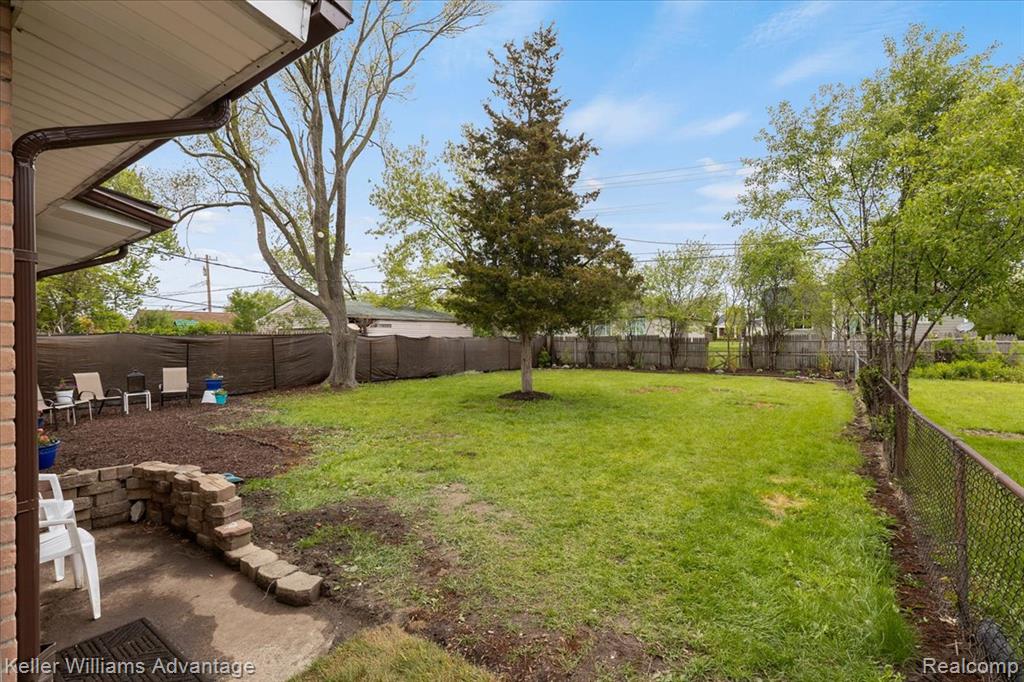 1251 Dufrain Avenue, Pontiac, MI 48342 — Photo 23