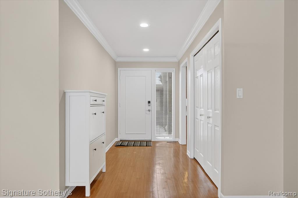 7107 Pebble Park Drive, 163, West Bloomfield, MI — Photo 11