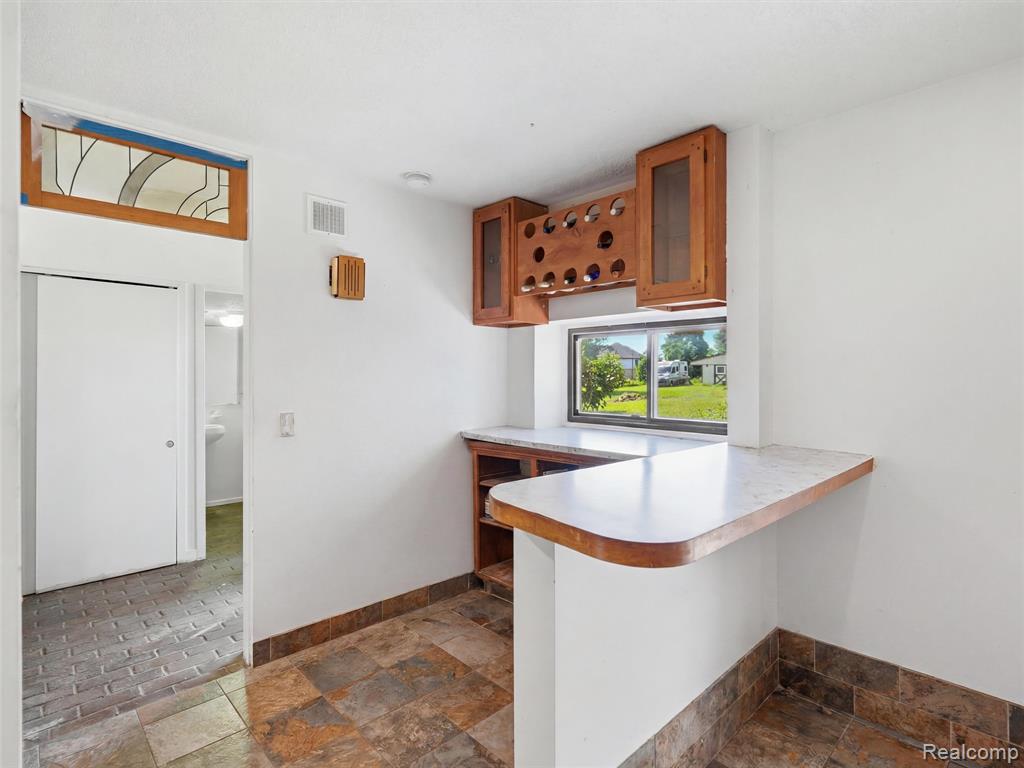 4554 Mystic Hills Circle, Milford, MI 48380 — Photo 15