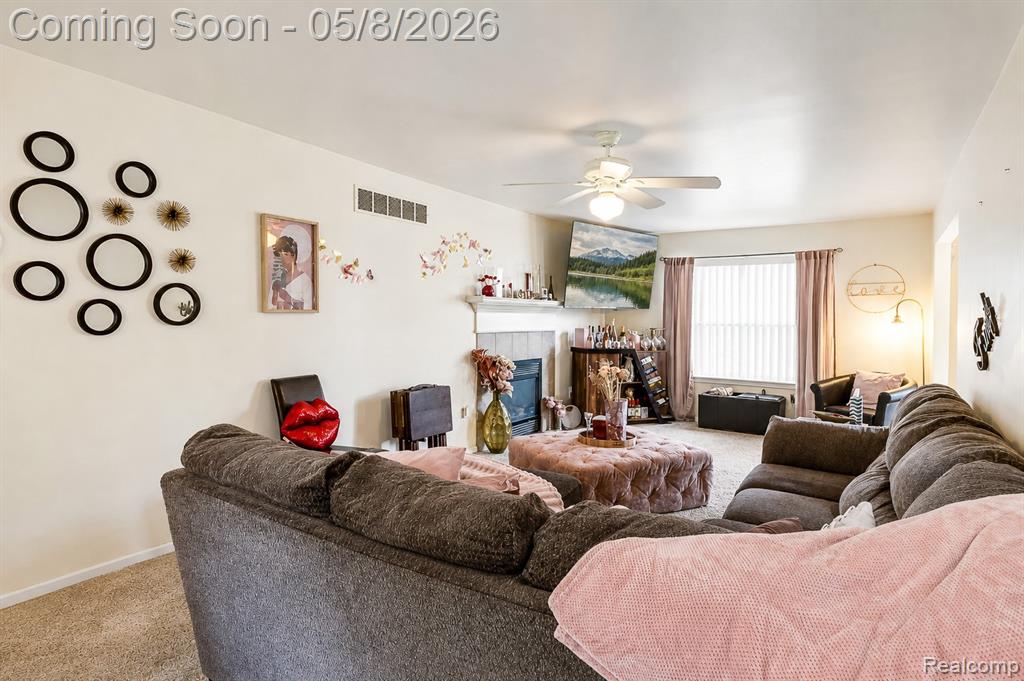 7525 Roxbury Drive, Ypsilanti, MI 48197 — Photo 4