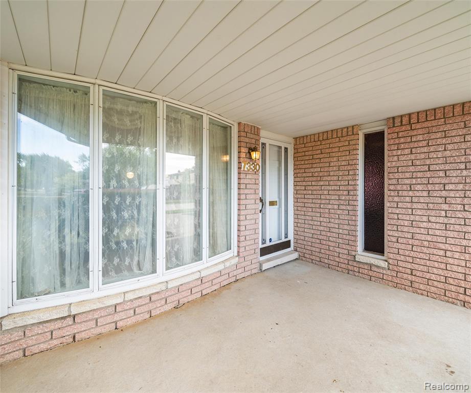 7330 Pointe Drive, Canton, MI 48187 — Photo 5