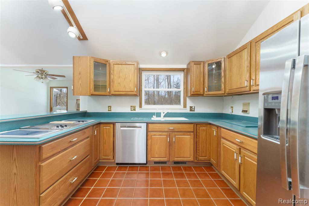 9800 Roberts Road, Gregory, MI 48137 — Photo 36