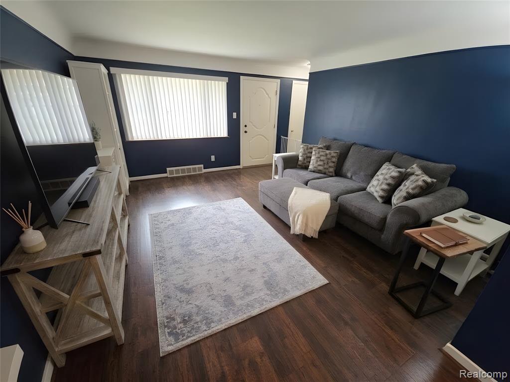 9921 Middlebelt Road, 32, Livonia, MI 48150 — Photo 3