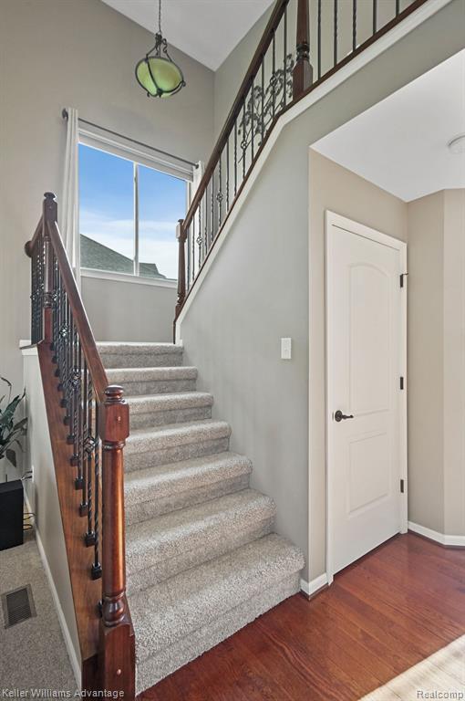 24601 BROMPTON Way, South Lyon, MI 48178 — Photo 18