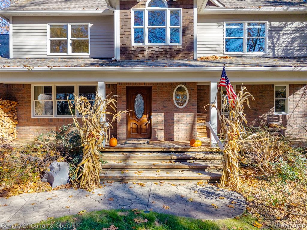 8308 Peninsular Drive, Fenton, MI 48430 — Photo 3