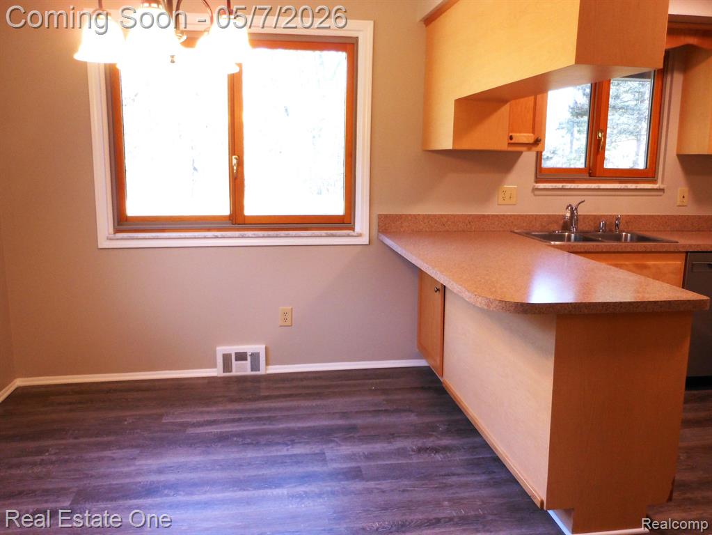 980 OXBOW LAKE Road, White Lake, MI — Photo 14