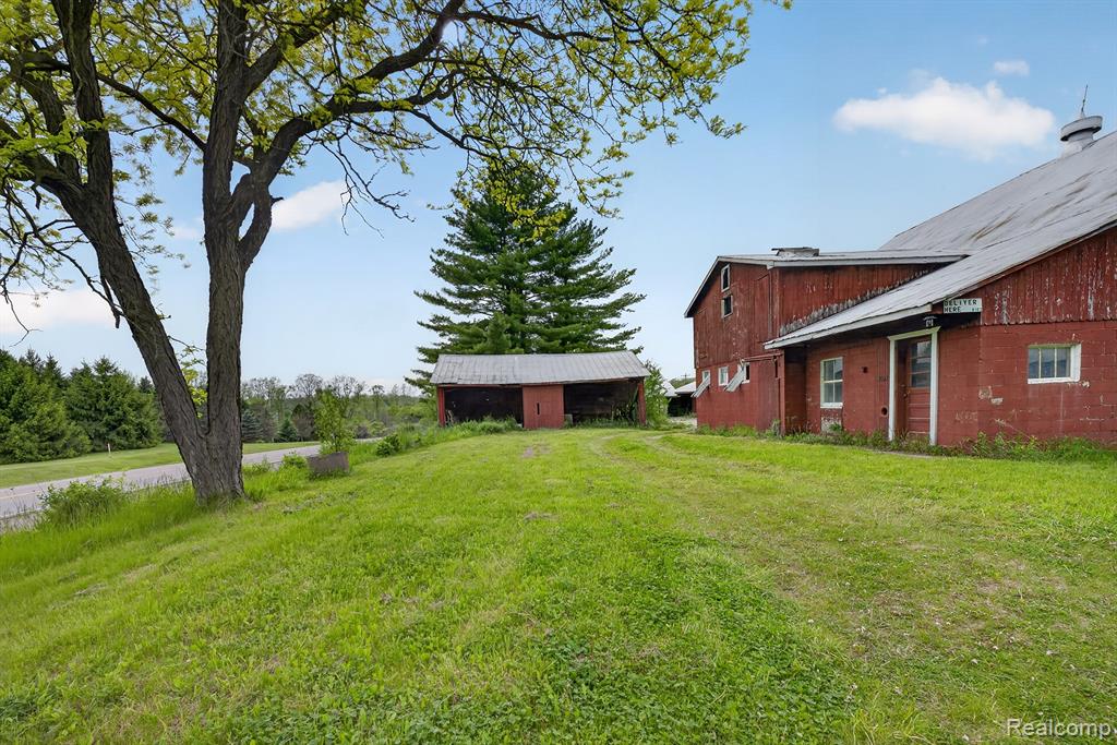 8103 Baldwin Road, Goodrich Vlg, MI — Photo 6