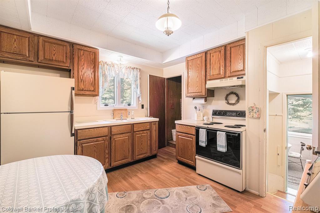2103 E NEWARK Road, Lapeer, MI 48446 — Photo 38