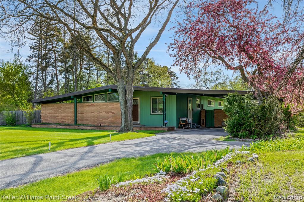 3340 Ordam Court, Oakland, MI — Photo 2