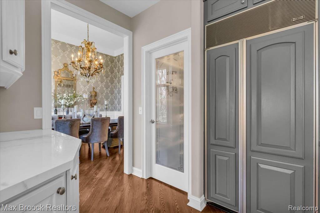 6462 W OAKS Drive, West Bloomfield, MI 48324 — Photo 12